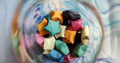 Origami-Stern falten für Anfänger: Anleitung